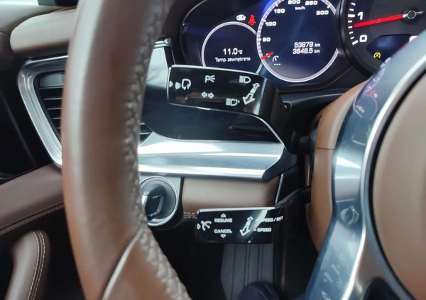 Porsche Panamera cena 396060 przebieg: 51000, rok produkcji 2019 z Piława Górna małe 596
